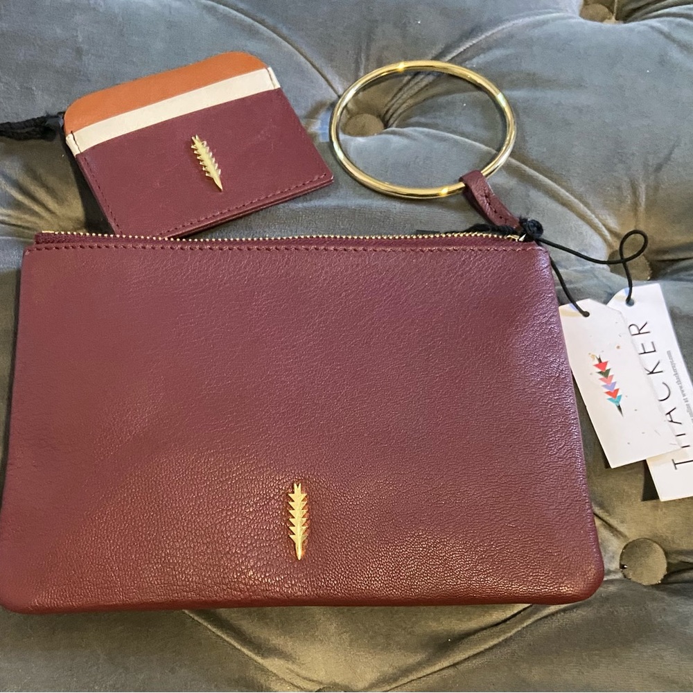 SOLD***Thacker wristlet/clutch.